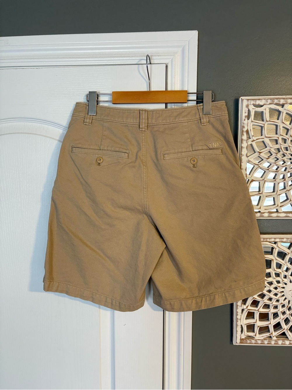 Aritzia | TNA Troop Cargo Shorts - Picture 9 of 11